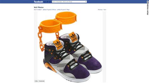 adidas rassistisch schuh kommunikationsmaßnahmen|Adidas im Shitstorm: Der rassistische Turnschuh .